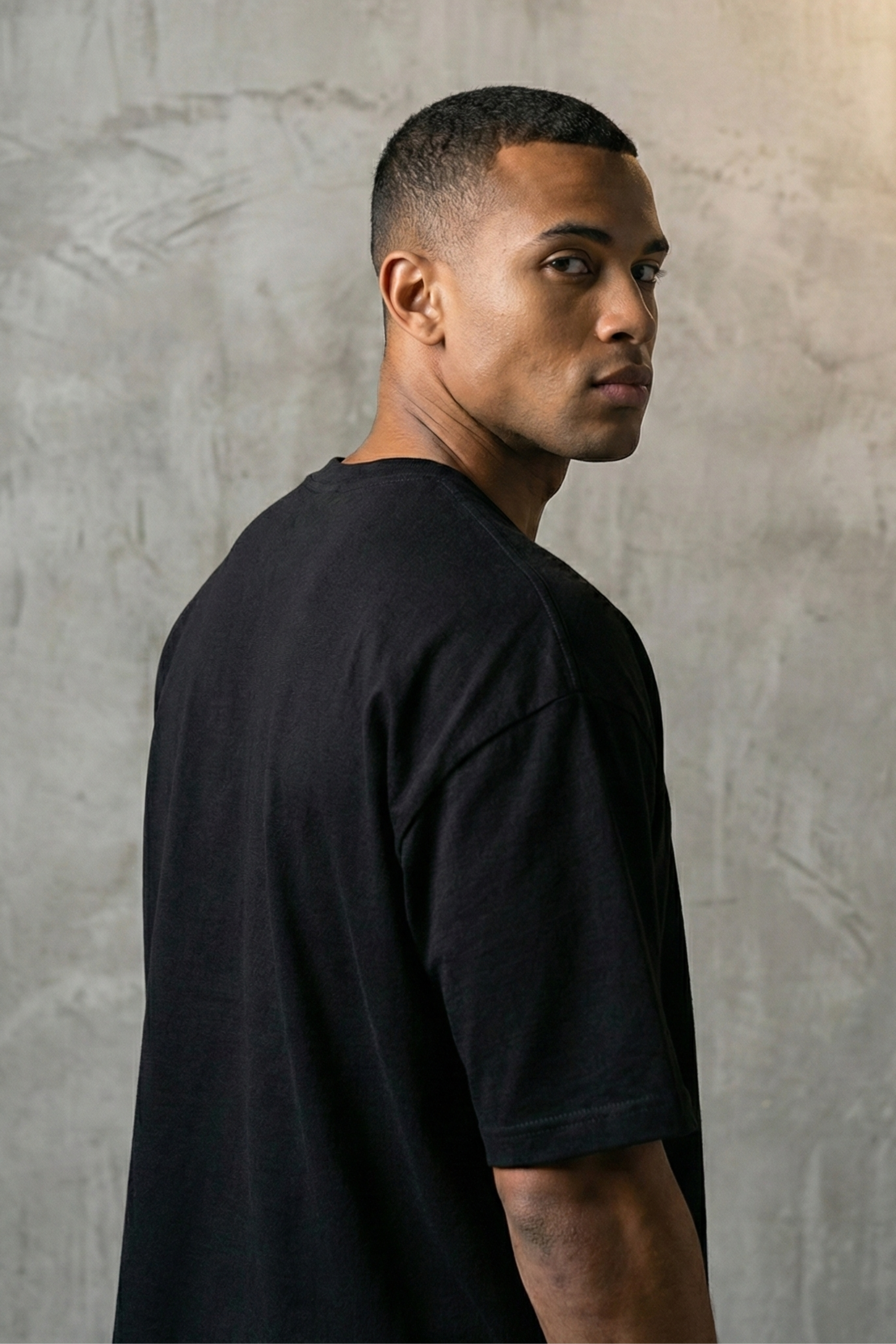 CAMISETA NOIR OVERSIZED